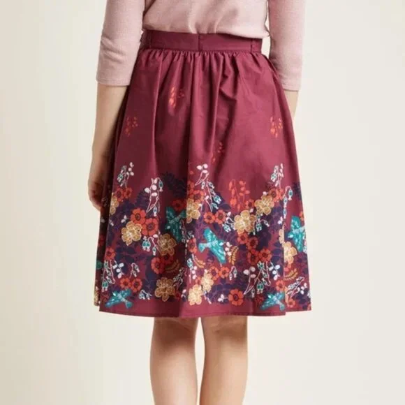 Modcloth Charming Cotton Skirt in Circus - Picture 3 of 5